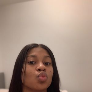 Meet your Posher, Shayah